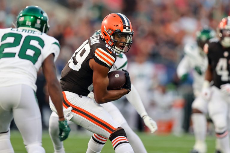 wide receiver start/sit
