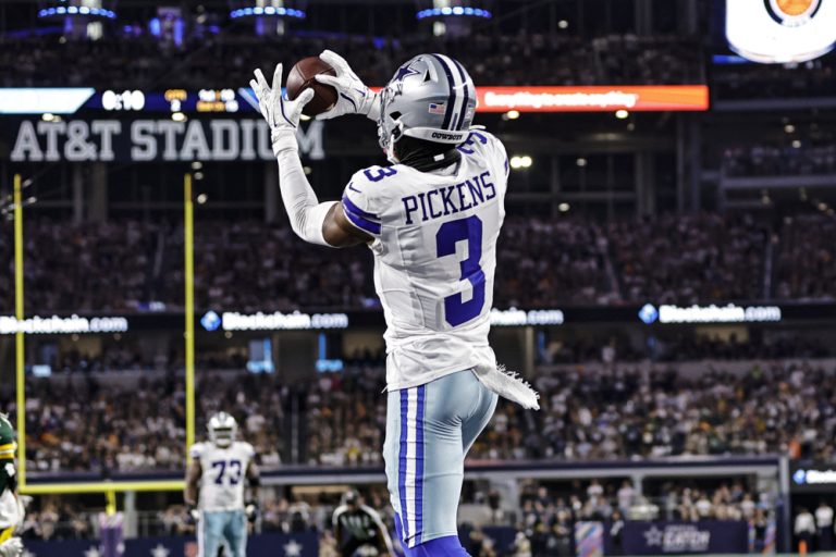 George Pickens skies for the Week 8 Fantasy Football Player Rankings Tiers Start/Sit QB RB WR TE