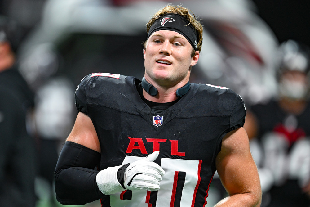 JD Bertrand Atlanta Falcons smiles for the Week 8 IDP Waiver Wire during pregame warmup.