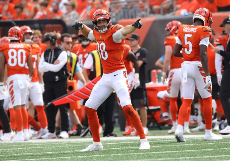 Mike Gesicki featured in Week 2 Waiver Wire